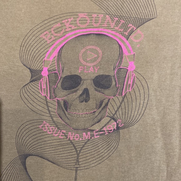 Echo Skull Tee - Picture 4 of 8